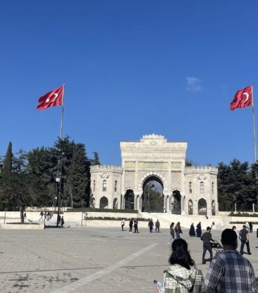 Exploring the Rich History of Beyazıt: Istanbul’s Timeless District