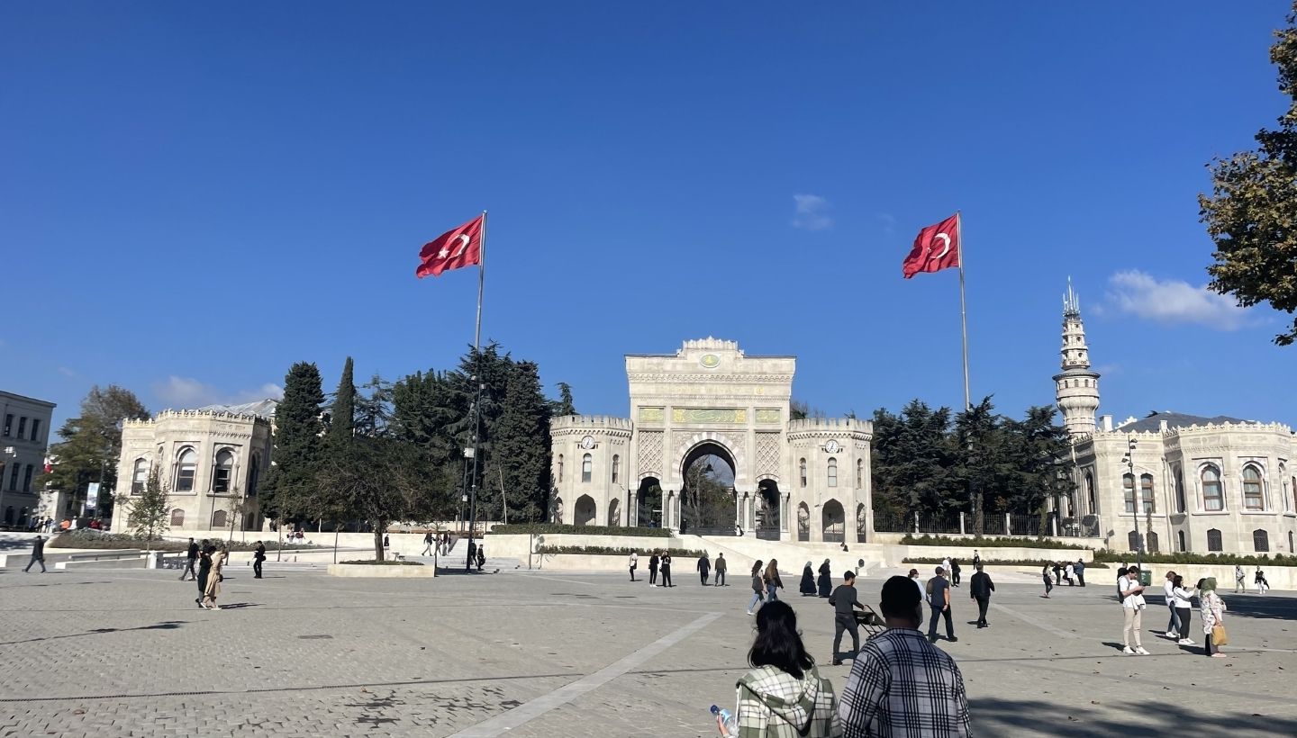 Exploring the Rich History of Beyazıt: Istanbul’s Timeless District